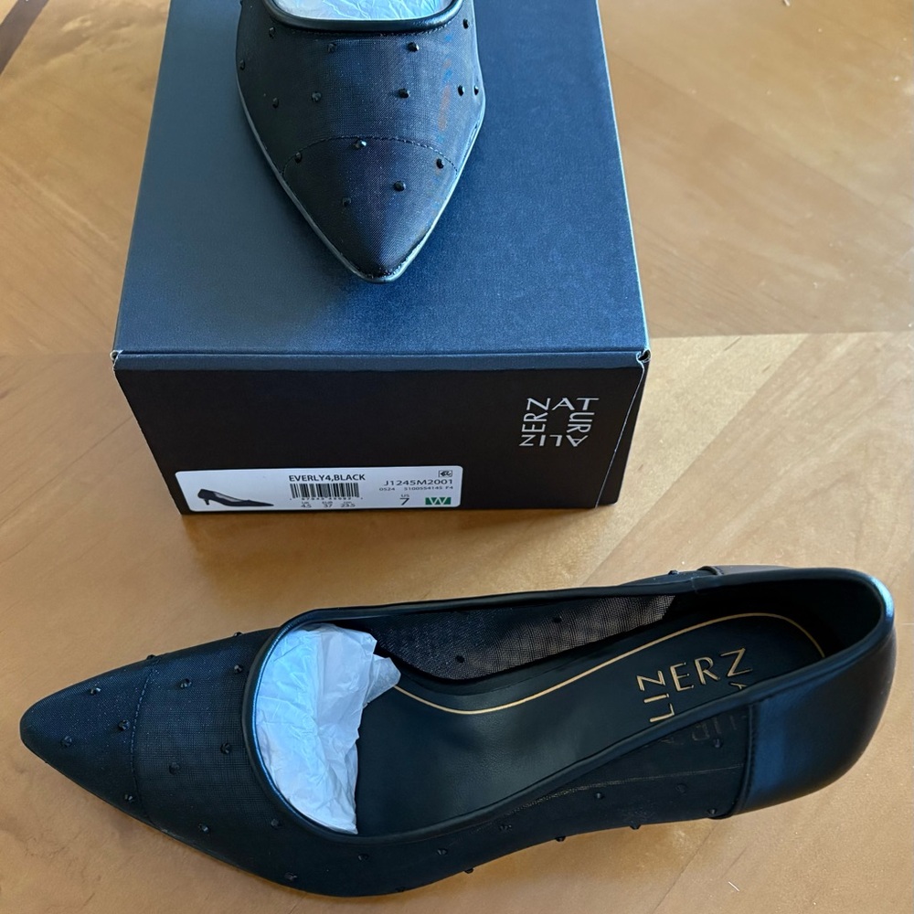 Brand New - NATURALIZER Everly Pumps SZ 7W
